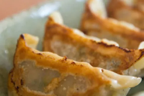 とことん餃子の朝日屋